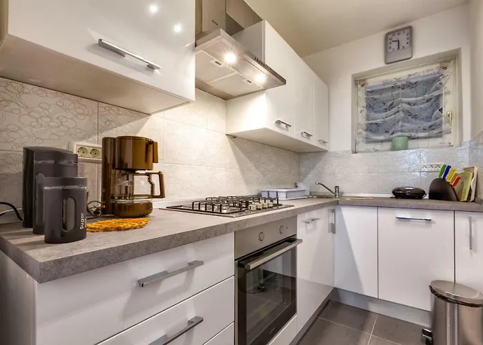 Maison d'hôtes Kira, 3*