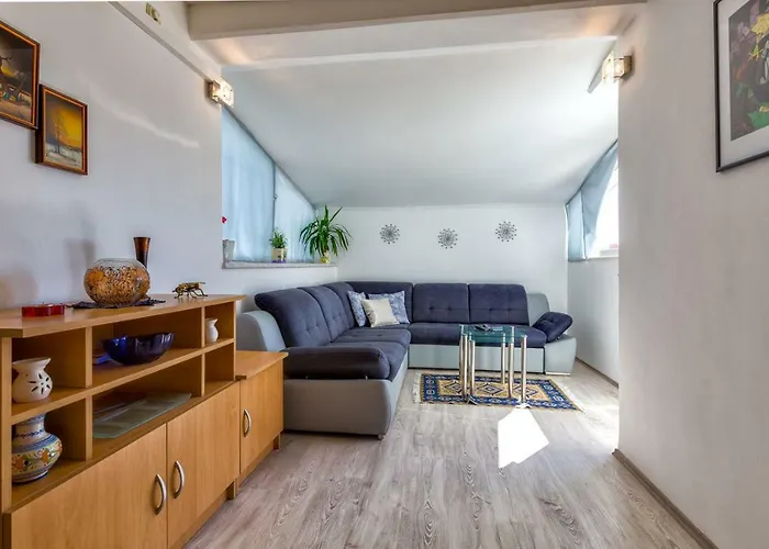 Kira, Maison d'hôtes Mali Lošinj